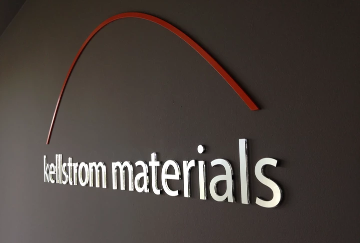 3D Signs & Dimensional Letters & logos